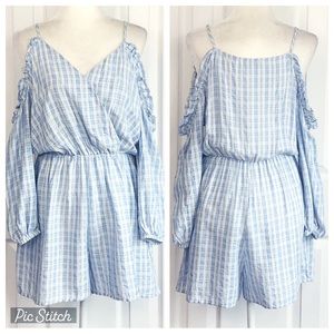 NWT Dex Light Blue & White Print Cold Shoulder Romper Medium